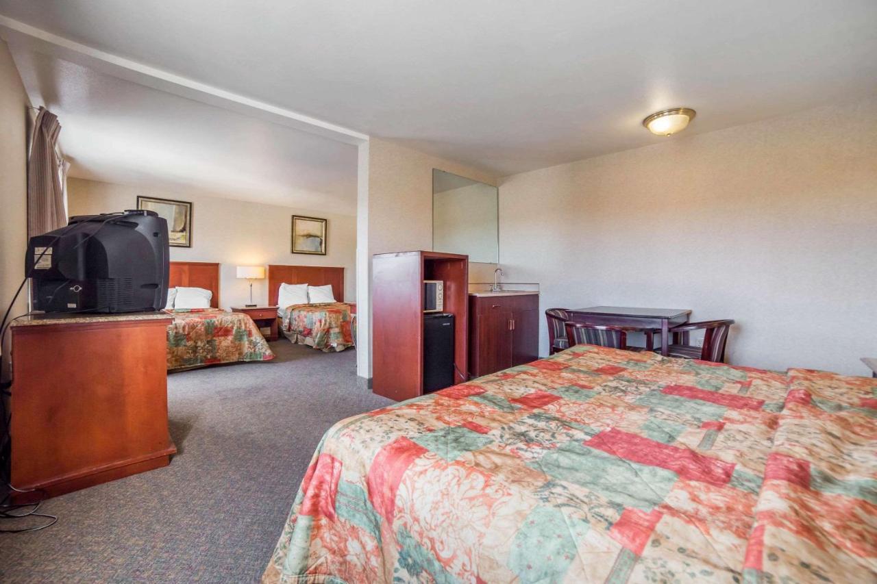 Rodeway Inn & Suites Nampa Ngoại thất bức ảnh